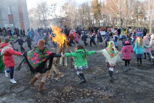 У селі Городище проводжали зиму та зустрічали весну