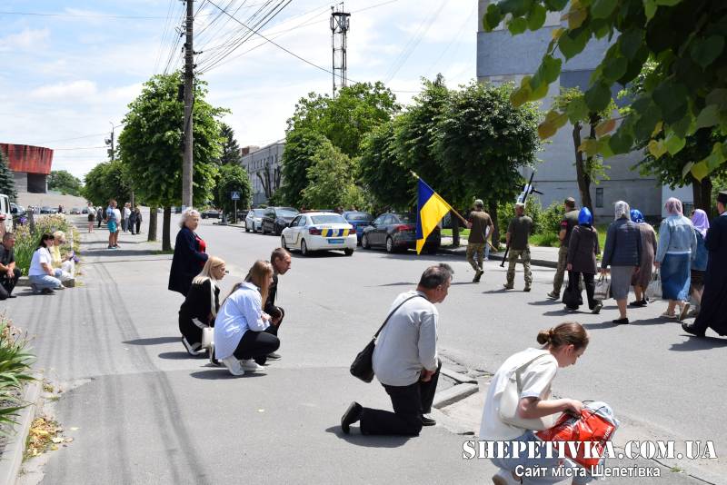 Шепетівська громада провела у засвіти солдата Олександра Анпольцева