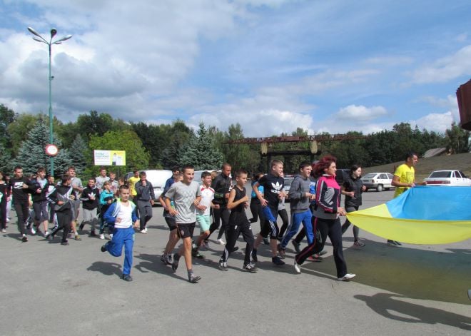 Шепетівчани взяли участь у легкоатлетичному забігу під гаслом «Біг заради миру»