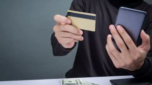 Купівля підручників, цінних паперів та псевдобанкіри: як дурили мешканців Шепетівщини минулої доби