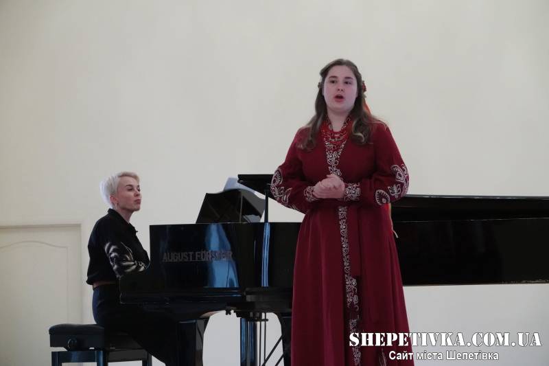 Шепетівська солістка здобула призові місця на Всеукраїнському фестивалі-конкурсі українського солоспіву