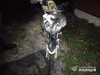 У Шепетівському районі захмелілий скутерист збив двох пішоходів