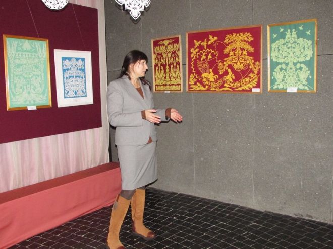 У музеї Миколи Островського відбулася презентація виставки витинанок