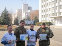 Молодь збирала передачку воїнам в зону АТО