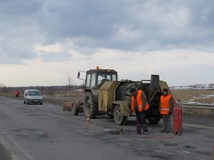 Хмельницький облавтодор звітує про ремонт автошляхів