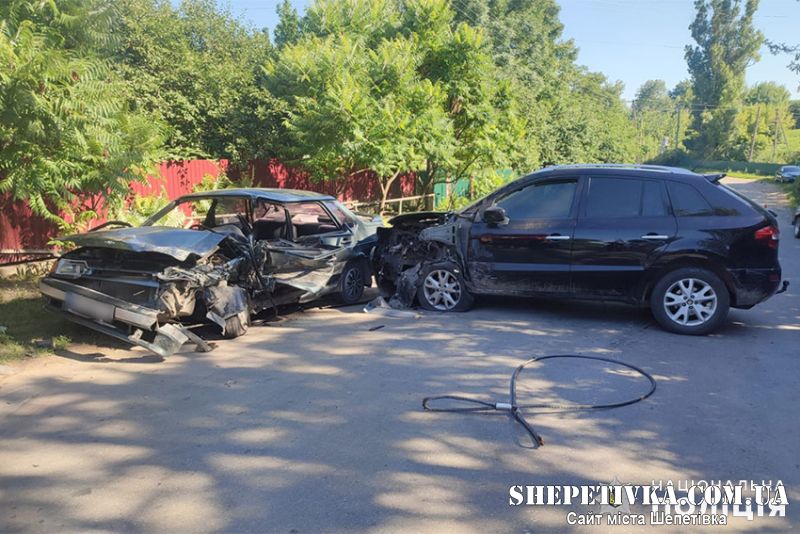 На Шепетівщині вщент п&#039;яний водій спричинив ДТП з двома потерпілими