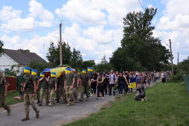 На Шепетівщину син повернувся &quot;на щиті&quot;, батько - безвісти зниклий