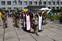 За патріотичну позицію йому навіть спалили хату: у Шепетівці прощались із Євгеном Ткачем