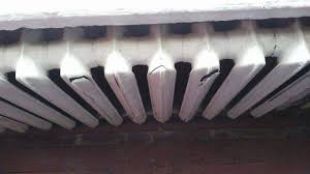 Шепетівчанка судилась з орендарем, який завдав шкоду будинку