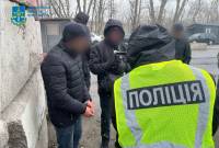 Прострелили ногу, відібрали автомобіль та втекли, але блокпост не проїхали