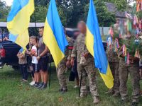 На Шепетівщині прощались з 35-річним воїном, якого здолала хвороба
