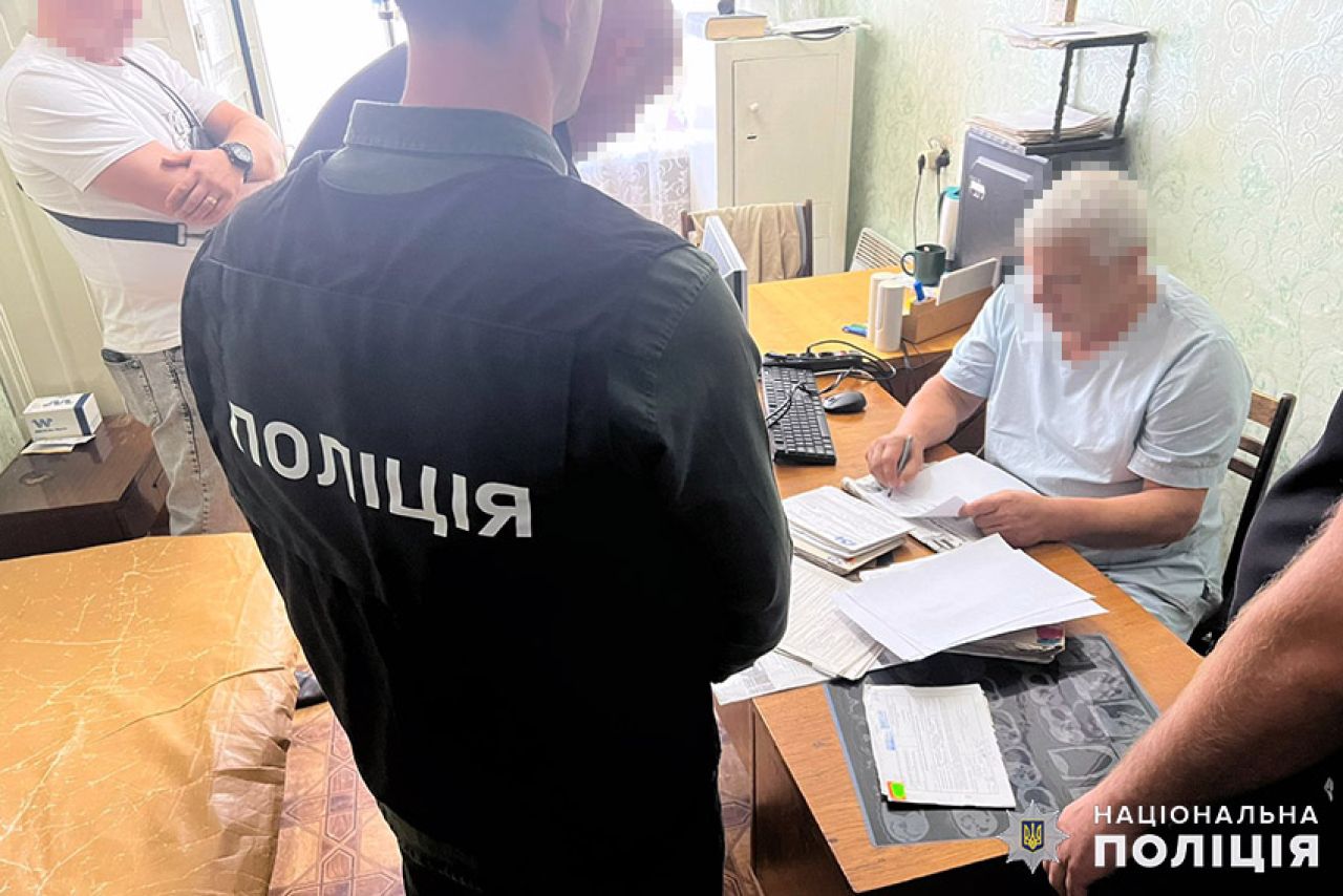 На Шепетівщині затримали завідувача одного з відділень лікарні, яка обслуговує засуджених