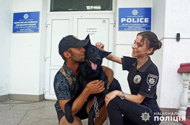 Собака переселенця загубилася у Шепетівці, поліція допомогла в пошуках