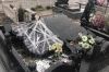 На шепетівському кладовищі буревій пошкодив пам’ятники