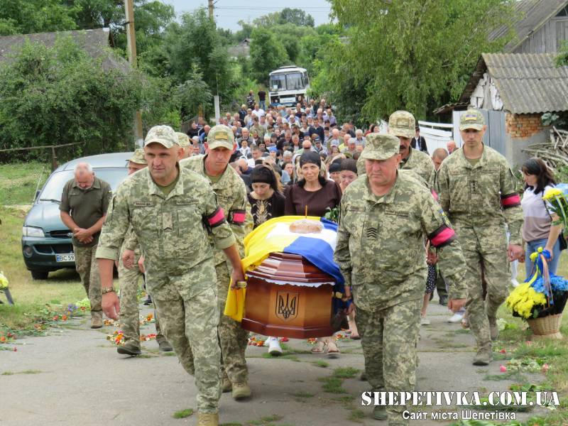 Грицівська громада попрощалася з полеглим воїном Віталієм Сущенком