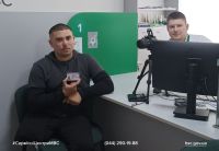 Поранений військовослужбовець оцінив безбар’єрність Шепетівського сервісного центру МВС