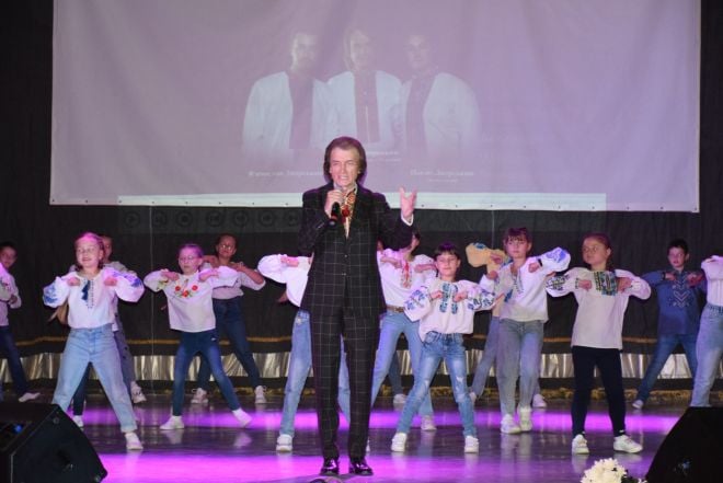 У Шепетівці відбувся благодійний концерт народного артиста України Павла Дворського