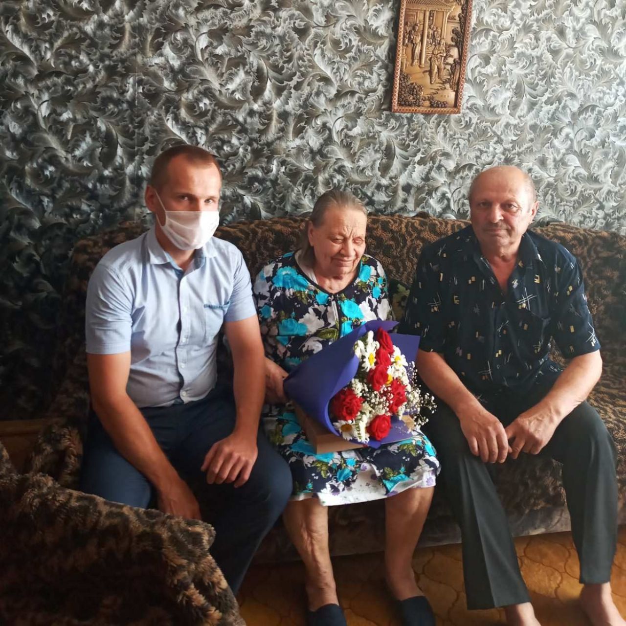 90-річна шепетівчанка приймала вітання з ювілеєм