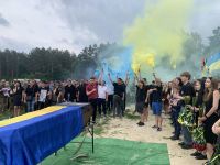 У Славуті прощались із професійним футболістом та добровольцем «Азову» Тихонцем Олександром