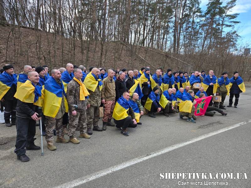 Два захисники із Хмельниччини повернулися з російського полону