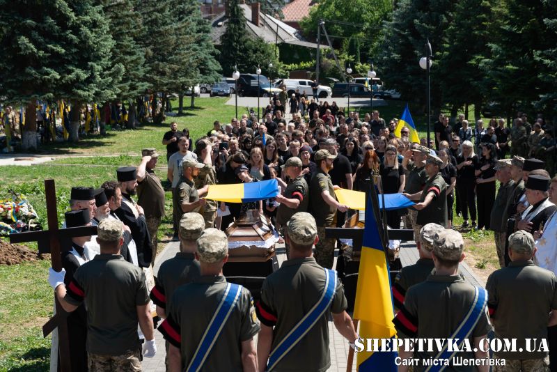 Позивний «Азіат»: в Ужгороді провели у засвіти воїна з Шепетівщини