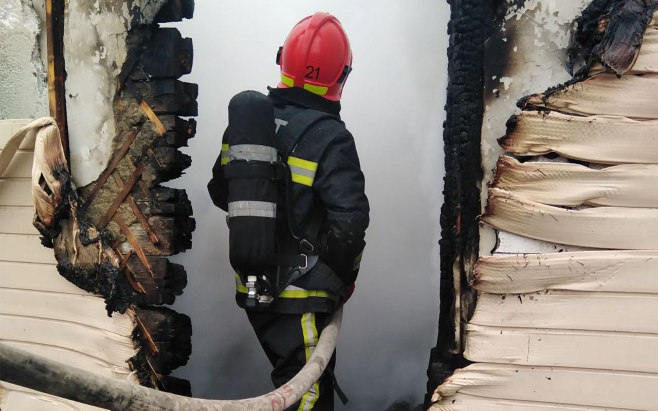 На Шепетівщині внаслідок пожежі загинула людина