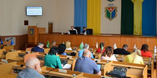 Сесія міськради: почесні громадяни, скейт-парк, об’єднання шкіл, перейменування вулиць