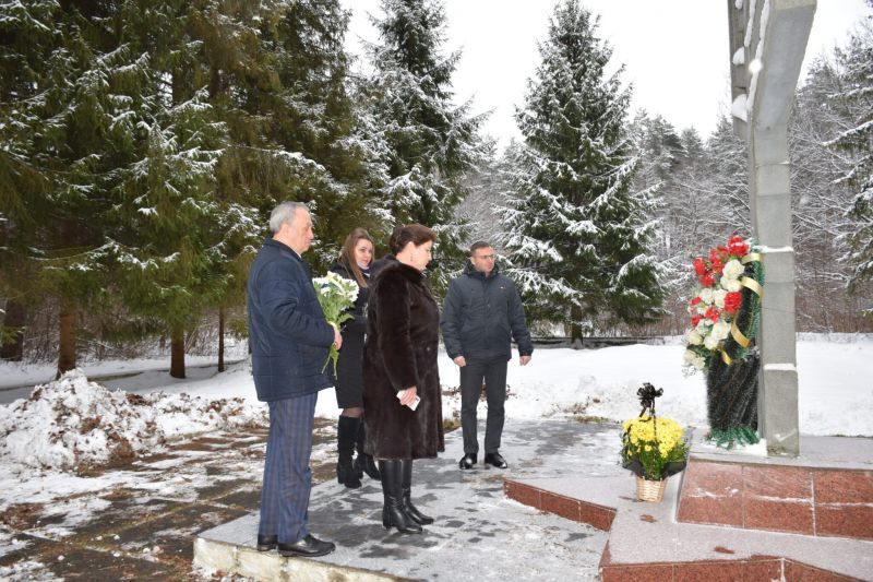 У Шепетівці вшанували памʼять жертв Голокосту