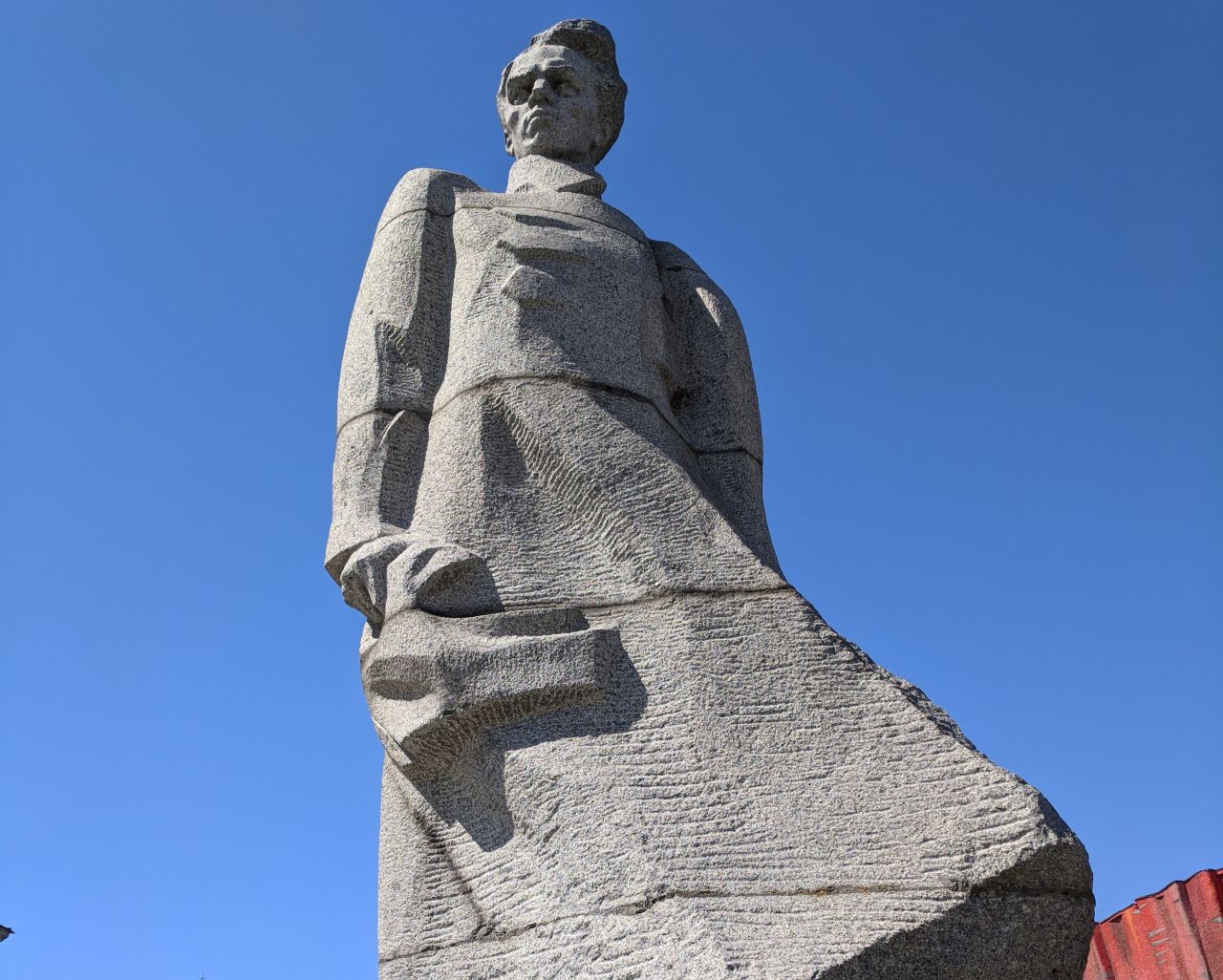 Облрада ініціює демонтаж пам’ятника Островському у Шепетівці