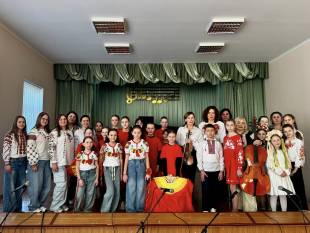 «Вогонь незгаслий Кобзаревого слова»: у шепетівській музичній школі відбувся тематичний концерт