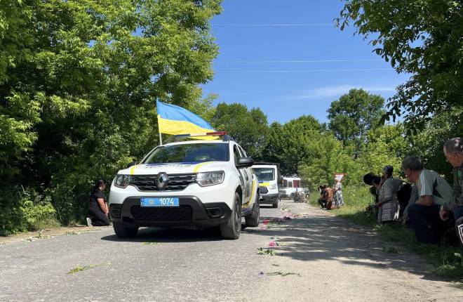 Ямпільська громада провела у засвіти воїна Захарчука Ігора Анатолійовича