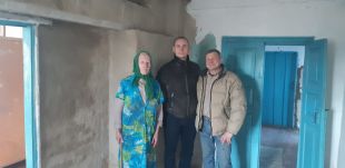 Влада Плесенської громади допомогла своїй мешканці з пічним опаленням