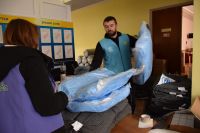 Багатодітні переміщені родини Шепетівської громади отримали гуманітарну допомогу