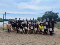 У Ізяславі відбувся відкритий кубок з паркового волейболу: як зіграли шепетівчани