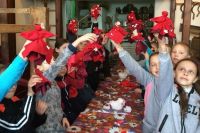 Для дітей провели майстер-клас з виготовлення "Великодньої голубки"