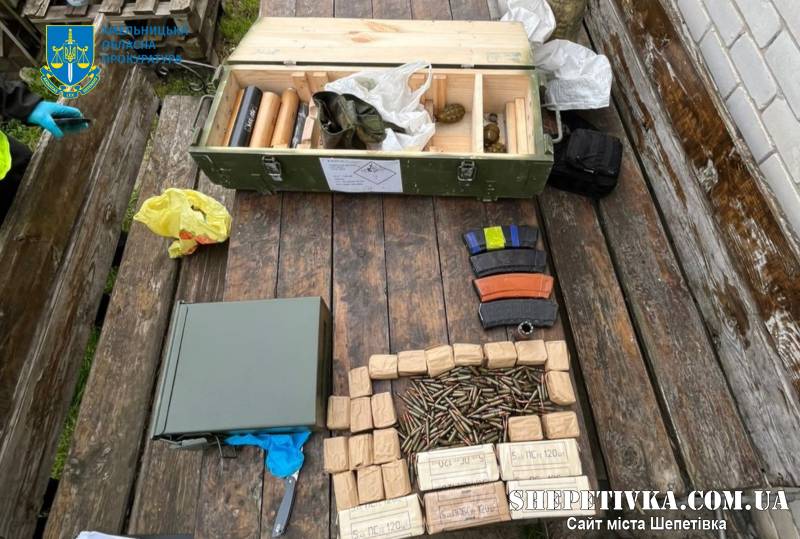 12 гранат, понад 1700 патронів та 4 магазини до зброї: що загрожує власнику