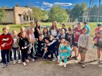 Японці у Шепетівці танцювали з дітьми щоб "повернути посмішки на їх обличчя"