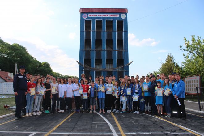 Відбувся Чемпіонат області з пожежно-прикладного спорту серед юнаків та дівчат