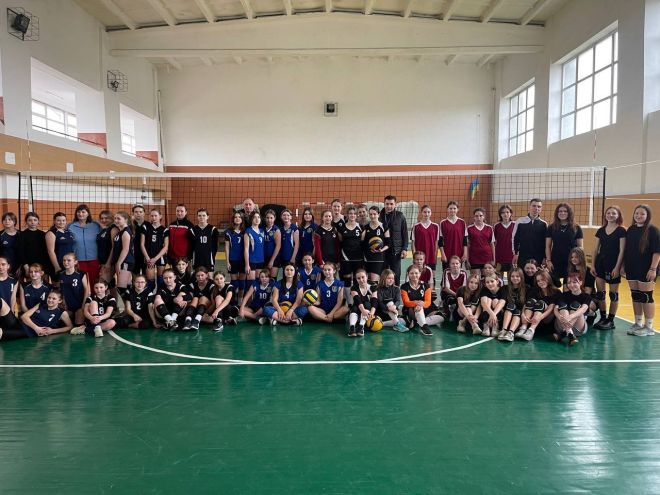 На Шепетівщині відбувся міжобласний турнір з волейболу серед дівчат