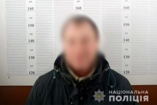 Суд ухвалив вирок шепетівчанину, що скинув зі сходів чоловіка