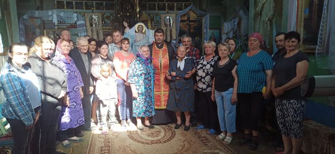 Ще в одному храмі Шепетівського району відтепер будуть молитись українською мовою
