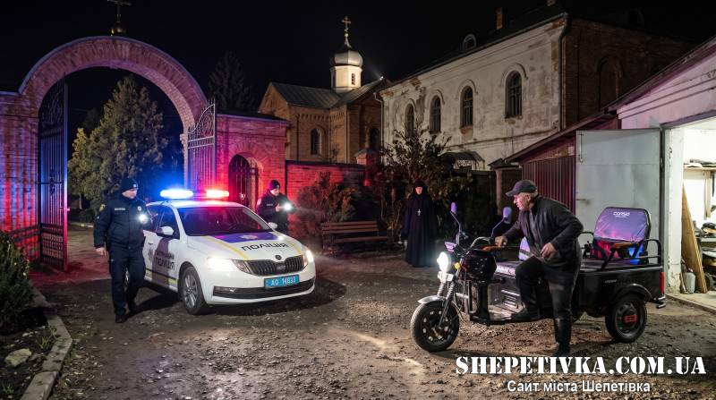 Тікав від поліції на електротрициклі й сховався в монастирі: погоня у Славуті закінчилася судовим фіаско