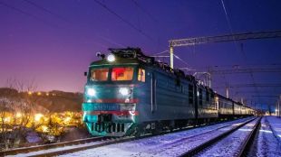 На свята через Шепетівку курсуватимуть додаткові потяги