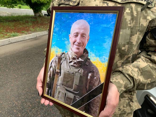 Не пішов з життя, а увійшов у безсмертя: до Небесного війська провели Квітку Миколу