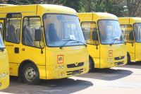 Полонська та Крупецька громада отримала по шкільному автобусу, а Ізяславська - одразу два