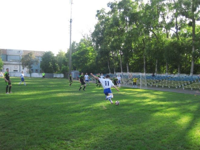 Підсумки 12 туру чемпіонату міста Шепетівки з футболу 8х8