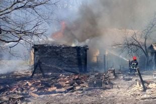 Так палили суху траву, що мало не спалили ціле господарство