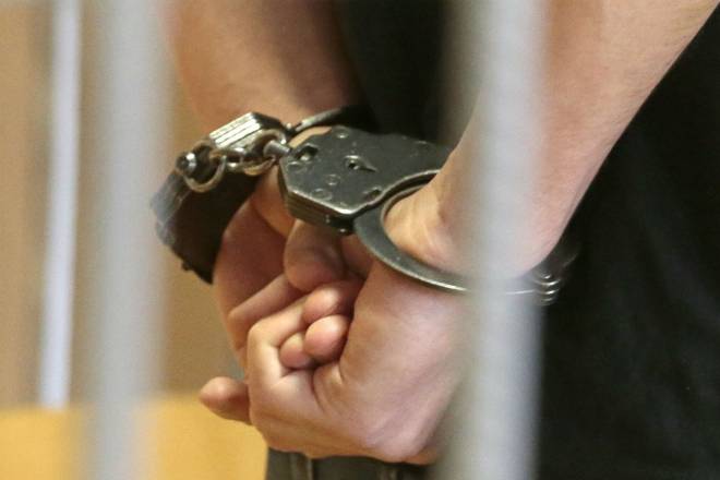 Військовий з Шепетівщини зберігав боєприпаси та вибухові пристрої, а ще виправдовував ракетні удари рф
