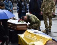 Небо плакало дощем: громада схилила голови у скорботі за воїном Дмитром Юр’євим