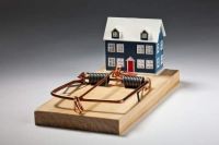 Мешканець Житомирщини та двоє шепетівчан заплатили за оренду неіснуючої квартири